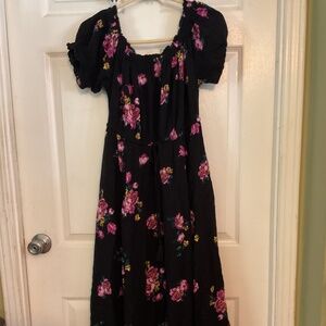 Torrid Short Sleeve Off Shoulder 🌸Floral 🌸Midi Dress